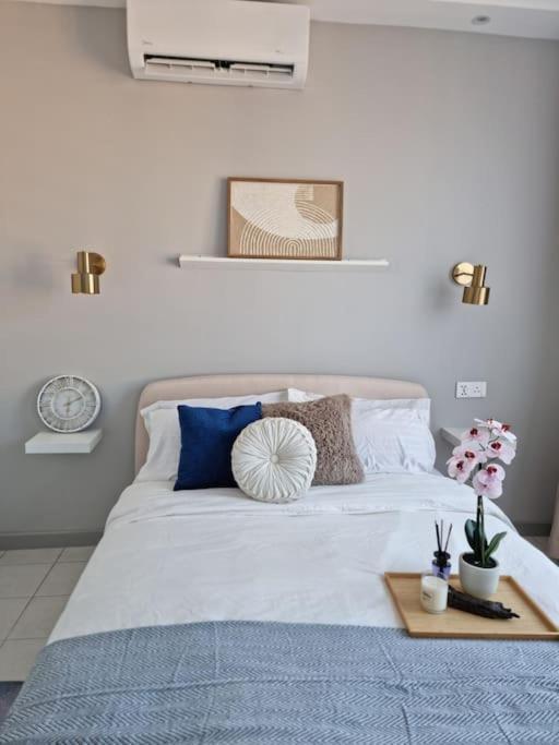 The Cotton Bleu Homestay كُوالا تيرينغانو المظهر الخارجي الصورة