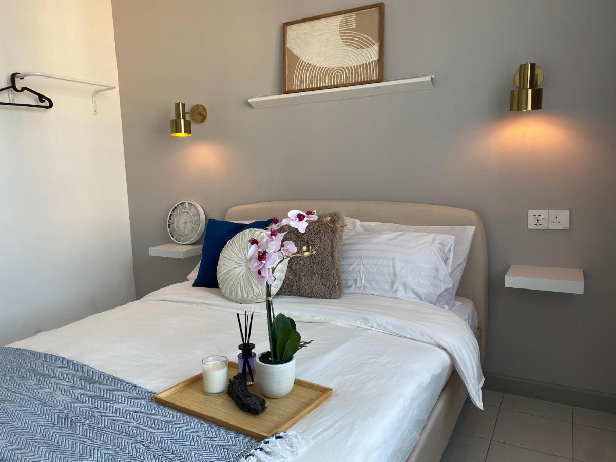 The Cotton Bleu Homestay كُوالا تيرينغانو المظهر الخارجي الصورة