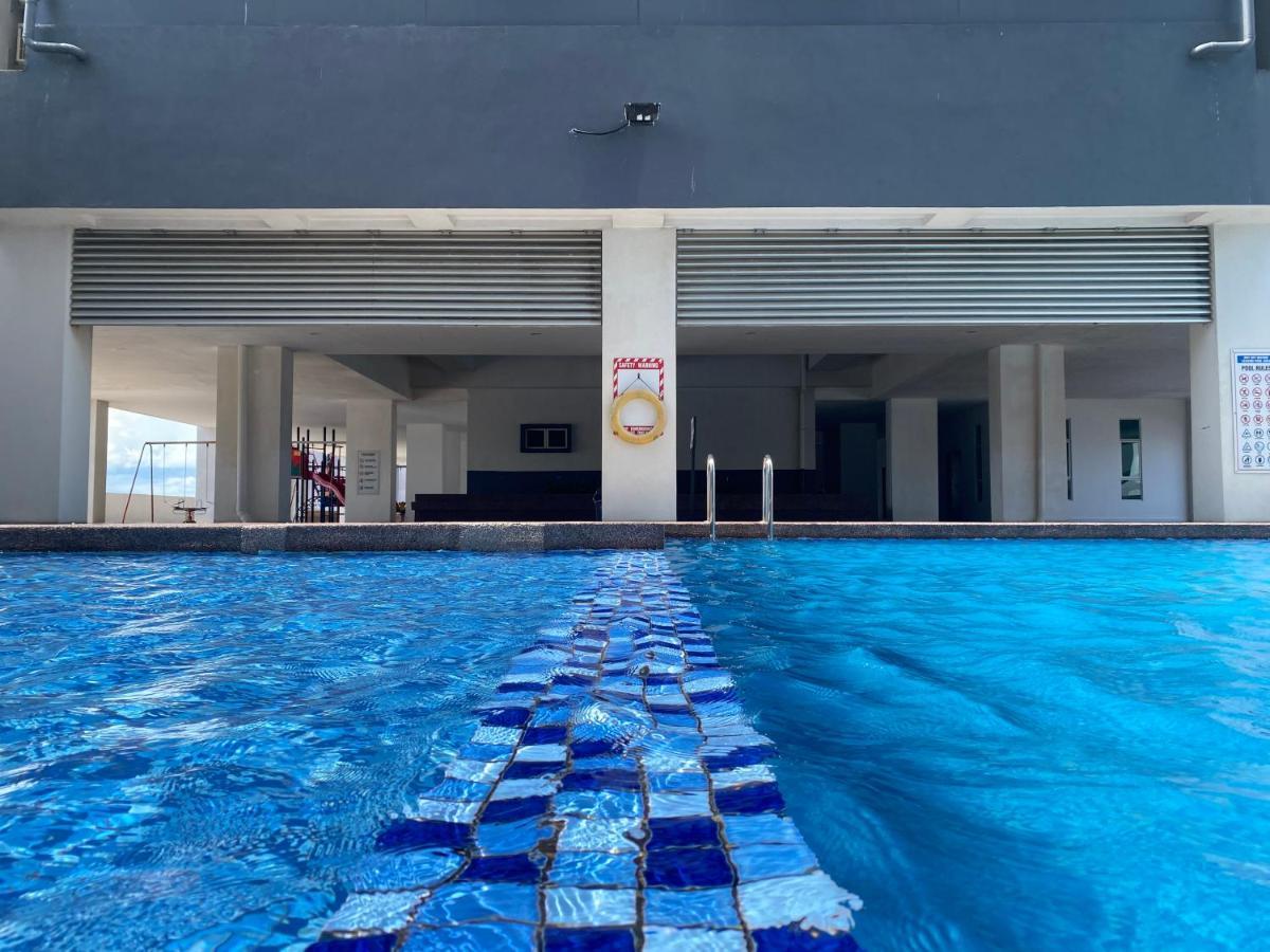 The Cotton Bleu Homestay كُوالا تيرينغانو المظهر الخارجي الصورة